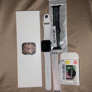 🌻Smart Watch with Accessories🌻